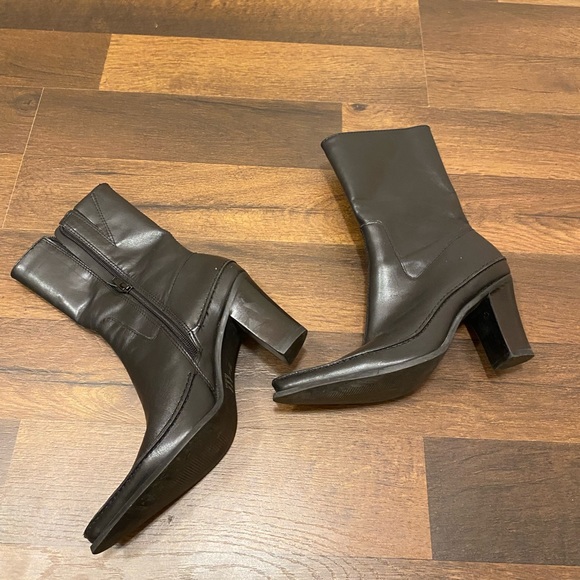 Bronx Brand New Booties - Picture 4 of 7